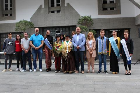 Rosa Espínola, premio 'Granadilla Artesana' por su labor textil