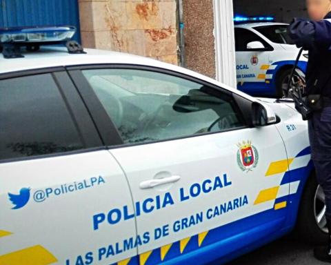 Coche de la Policía Local de Las Palmas de Gran Canaria Coche de la Policía Local de Las Palmas de Gran Canaria