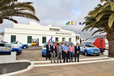 Presentación de los nuevos vehículos para la Policía Local y Protección Civil de Tías