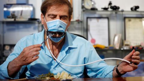 mascarilla que permite comer sin quitarla