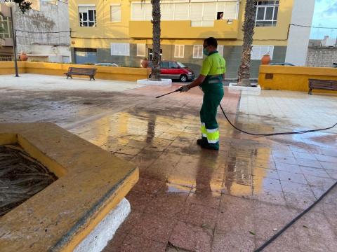 Labores intensivas de limpieza en Telde. Gran Canaria Telde continúa con las labores intensivas de limpieza en los barrios