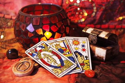 / J.Didier (Pixabay) cartas de tarot