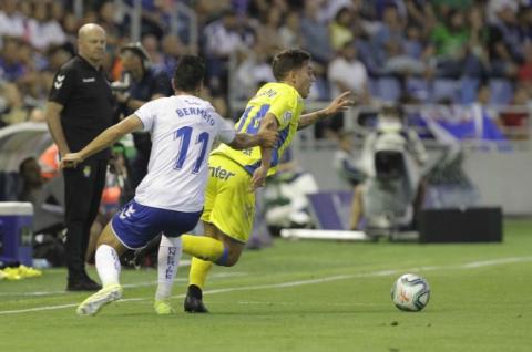 Derbi canario. CD Tenerife-UD Las Palmas