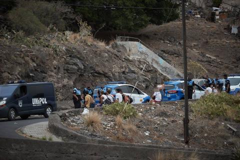 La Policía interviene en un botellón en Santa Cruz de Tenerife