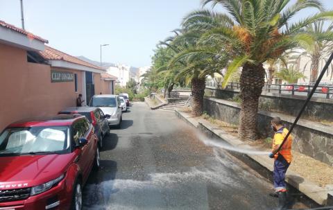 Dispositivo de limpieza contra la COVID-19 en Las Palmas de Gran Canaria Dispositivo de limpieza contra la COVID-19 en Las Palmas de Gran Canaria