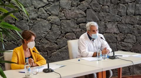 Onalia Bueno y José Miguel Rodríguez Fraga, Asociación de Municipios Turísticos de Canarias (AMTC) 