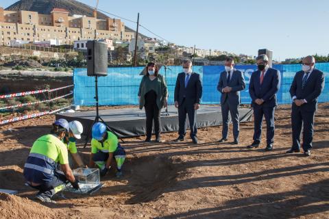 Primera piedra del IES Saulo Torón en Gáldar / CanariasNoticias.es Primera piedra del IES Saulo Torón en Gáldar / CanariasNoticias.es
