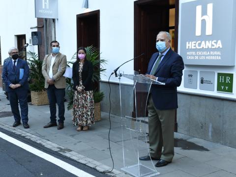 Inauguración del Hotel Escuela Casa Los Herrera en Hermigua. La Gomera / CanariasNoticias.es