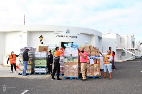 Tías recibe 17,5 toneladas de productos del Banco de Alimentos de Las Palmas / CanariasNoticias.es