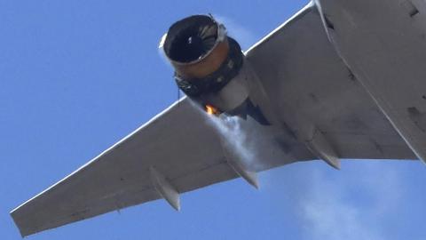 Motor incendiado del Boeing 777/ canariasnoticias