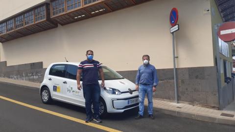 Nuevo vehículo eléctrico del parque móvil del Ayuntamiento de Valleseco (Gran Canaria) / CanariasNoticias.es