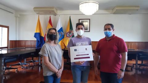 Entrega del premio de concurso de Tik Tok  “Valleseco juventud igualitaria” / CanariasNoticias.es