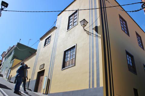 Rehabilitación de la fachada de la Casa Amarilla de San José / CanariasNoticias.es