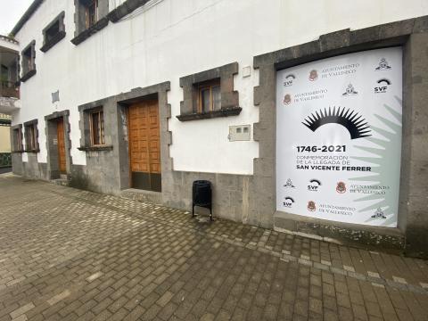 Carteles conmemorativos de la llegada de San Vicente Ferrer a Valleseco (Gran Canaria) / CanariasNoticias.es