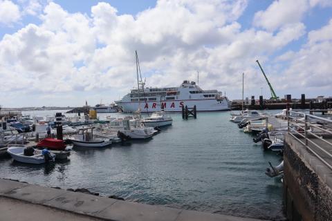 Puerto de Playa Blanca en Yaiza (Lanzarote) / CanariasNoticias.es