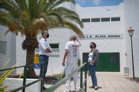 San Bartolomé pone a punto los colegios del municipio / CanariasNoticias.es San Bartolomé pone a punto los colegios del municipio / CanariasNoticias.es
