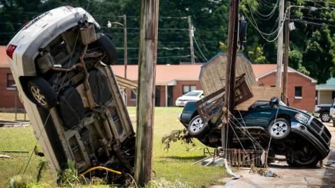 Daños por las fuertes inundaciones en Waverly, Tennessee, EE.UU