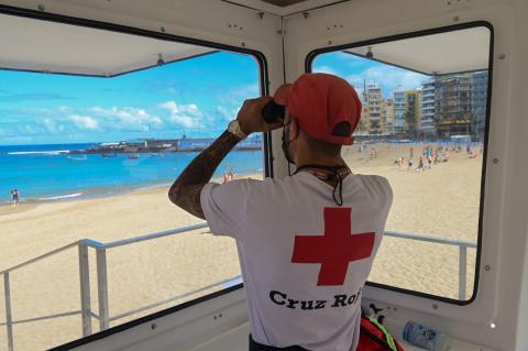 Cruz Roja en playas de Canarias Cruz Roja en playas de Canarias