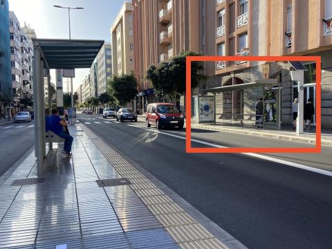 Parada de Guaguas en la calle Luis Doreste Silva. Las Palmas/ canariasnoticias.es