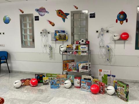 La Candelaria renueva los juguetes del servicio de Pediatría / CanariasNoticias.es