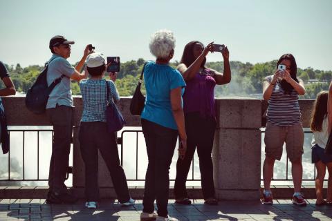 España recupera en abril el 85% de los turistas internacionales 