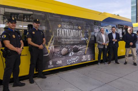 Campaña de seguridad en el transporte público Las Palmas de Gran Canaria durante Halloween / CanariasNoticias.es