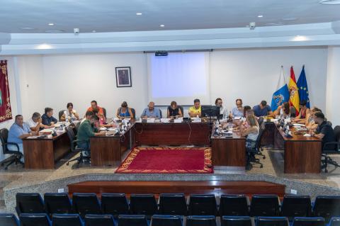 Pleno del Ayuntamiento de Mogán / CanariasNoticias.es 