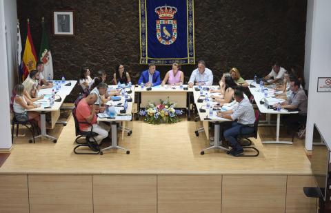 Reunión Cabildo de Fuerteventura y Ayuntamiento de Pájara / CanariasNoticias.es 