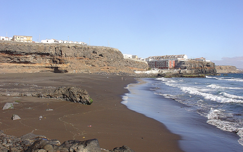 Limpieza de choque en playas de Telde / CanariasNoticias.es 