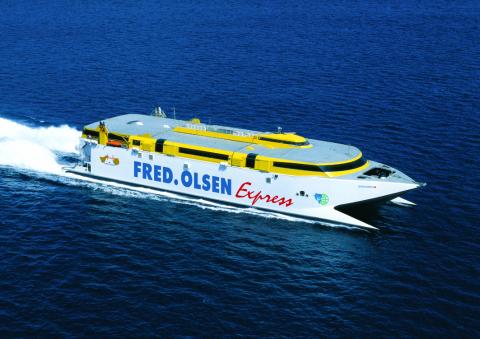 Ferry Bentago de Fred Olsen Express