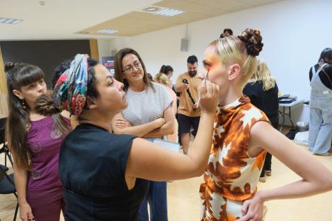 Formación en Maquillaje y peluquería 