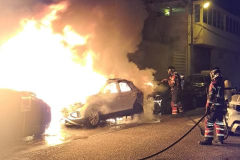 Incendio de vehículo en Arrecife 