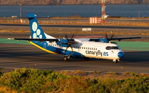 Avión de Canaryfly