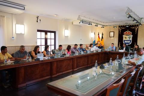 Pleno del Ayuntamiento de La Oliva / CanariasNoticias