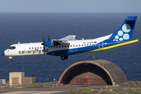 Avión de Canaryfly